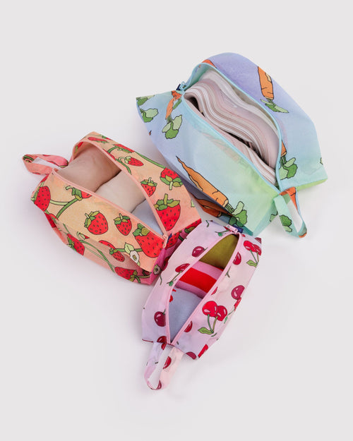 3D Zip Set in Carrots and Berries for Practical Everyday Organizer