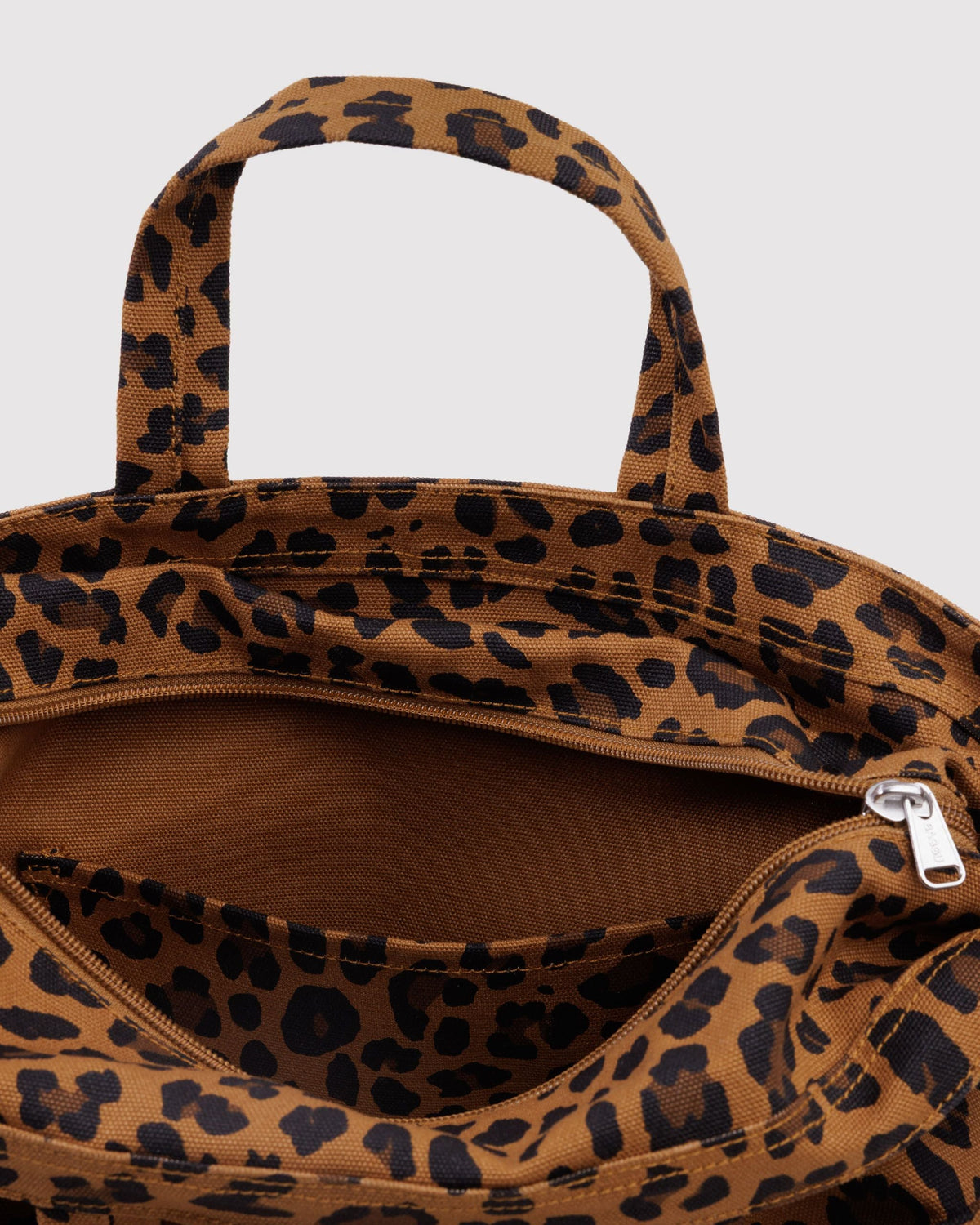 Horizontal Zip Duck Bag in Leopard for Spacious Casual Carry
