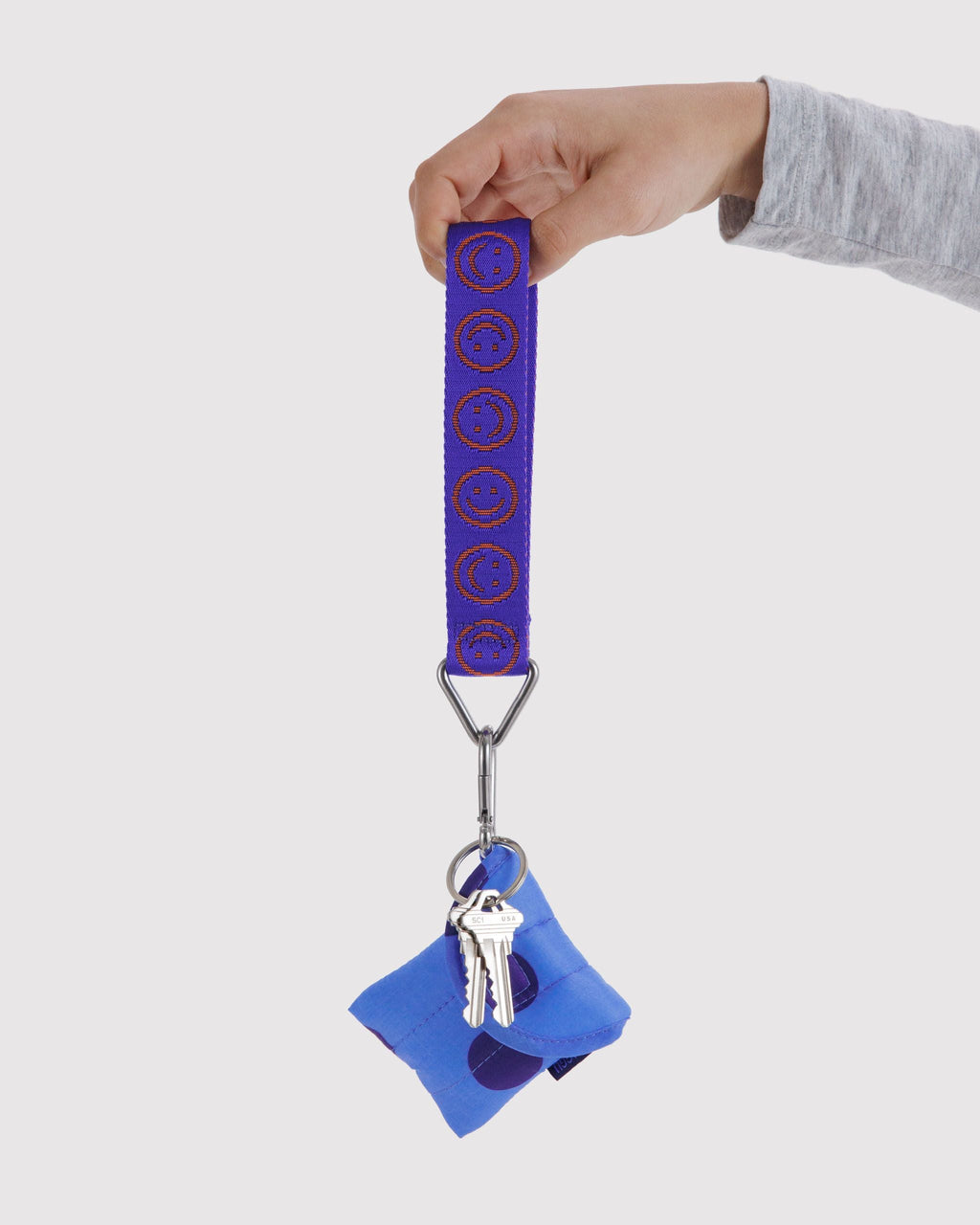 Logo Keychain in Lapis Happy for Fun Personal Accent