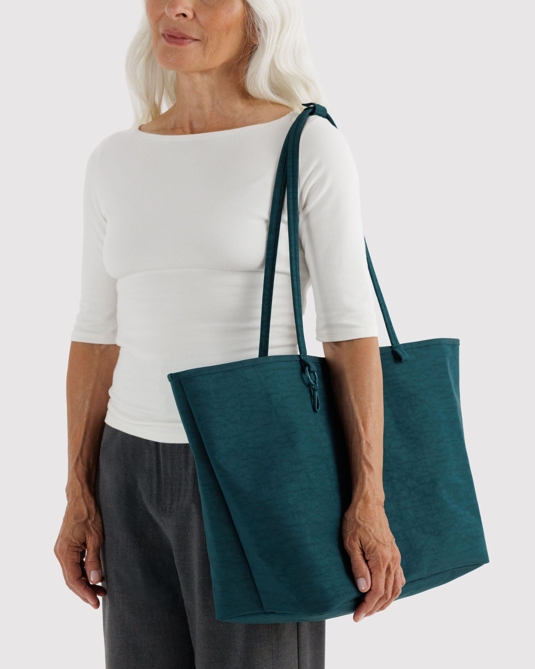 Large Nylon Reversible Tote in Deep Sea Mix for Spacious Casual Carry