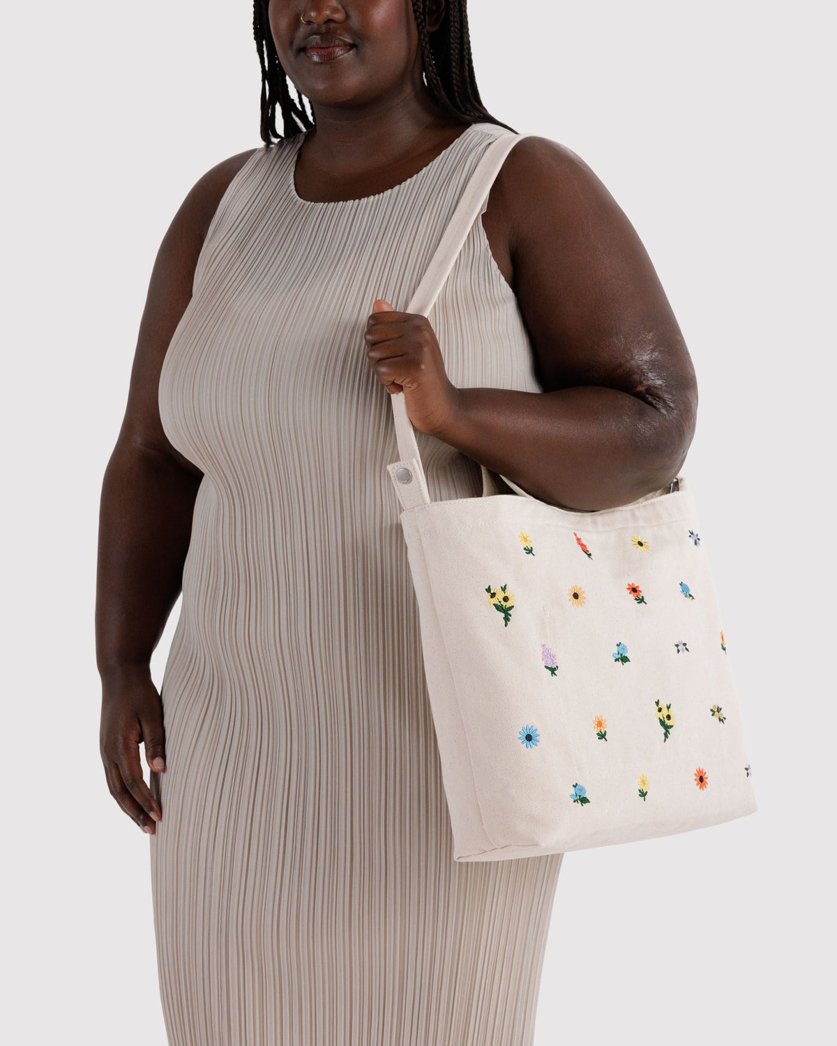 Horizontal Zip Duck Bag in Embroidered Ditsy Floral - Practical Use