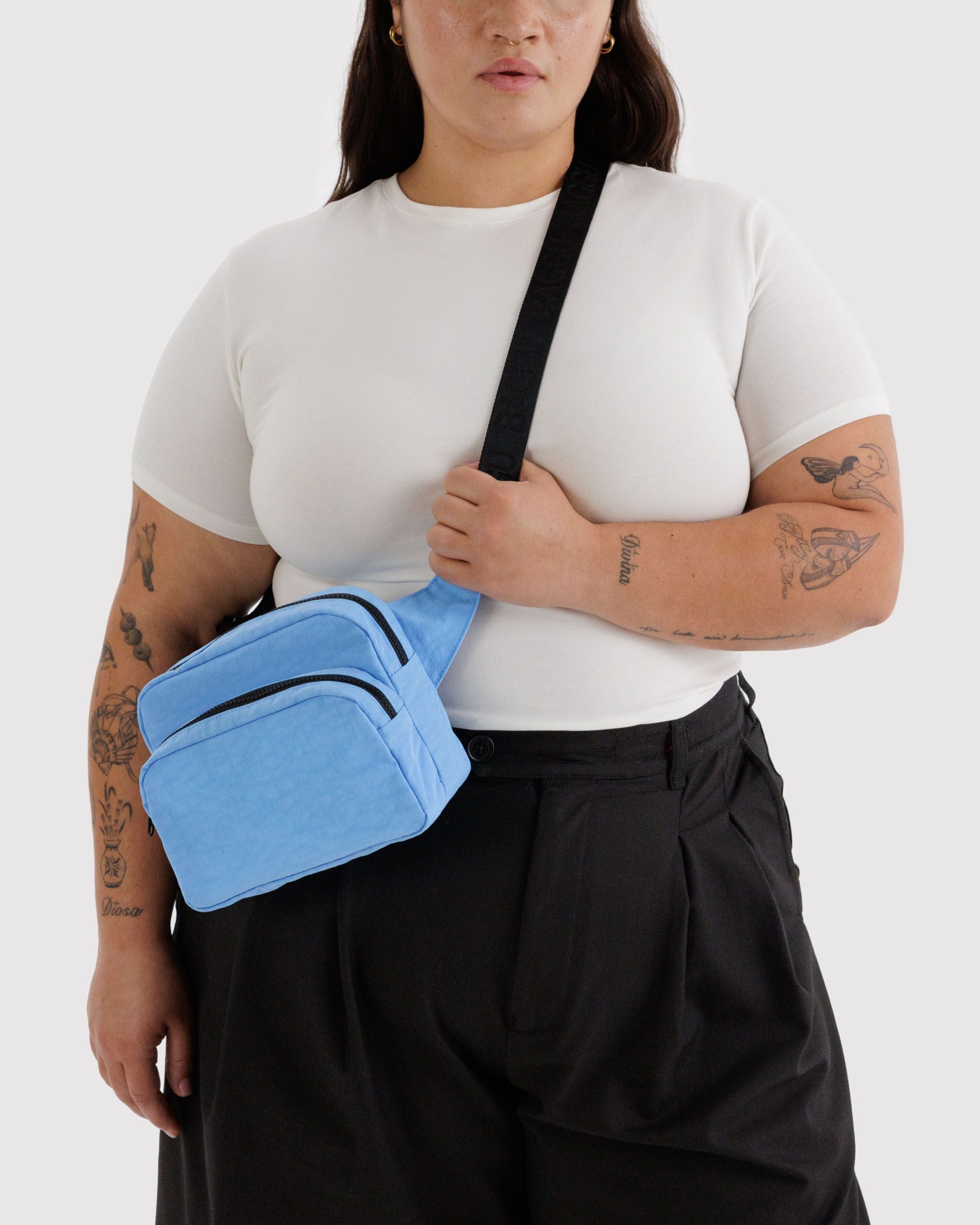 Fanny Pack in Piscine for Lightweight Everyday Access