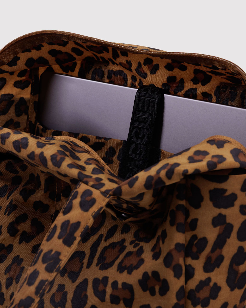 Everyday Cloud Bag in Leopard for Spacious Casual Carry
