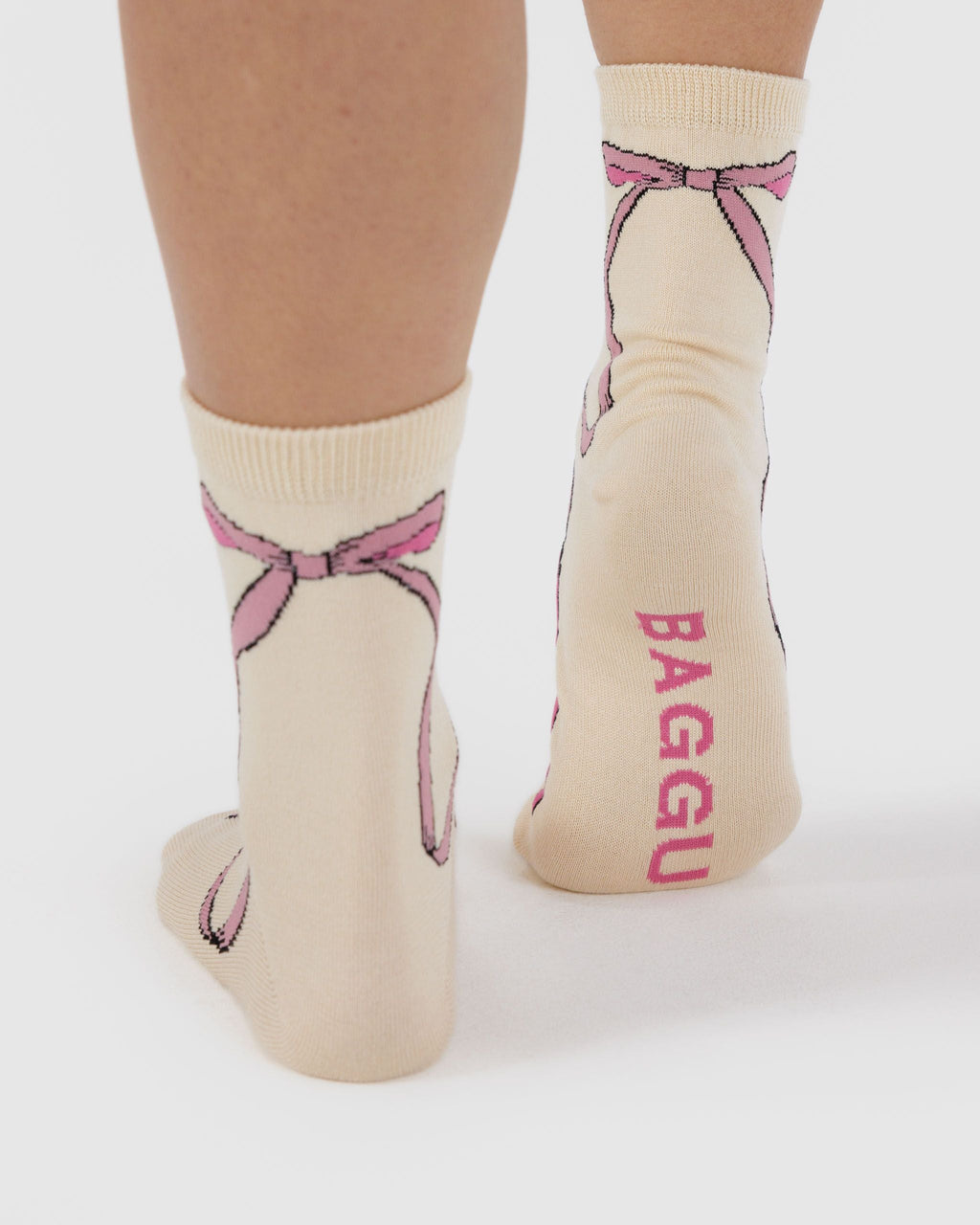 Crew Sock in Pink Bow for Colorful Everyday Comfort