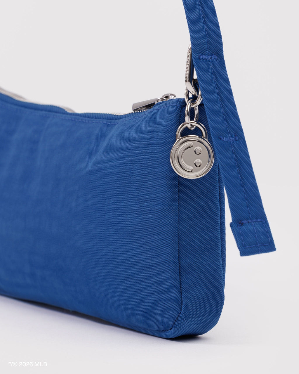 Nylon Pochette in Los Angeles DodgersTM - Practical Use