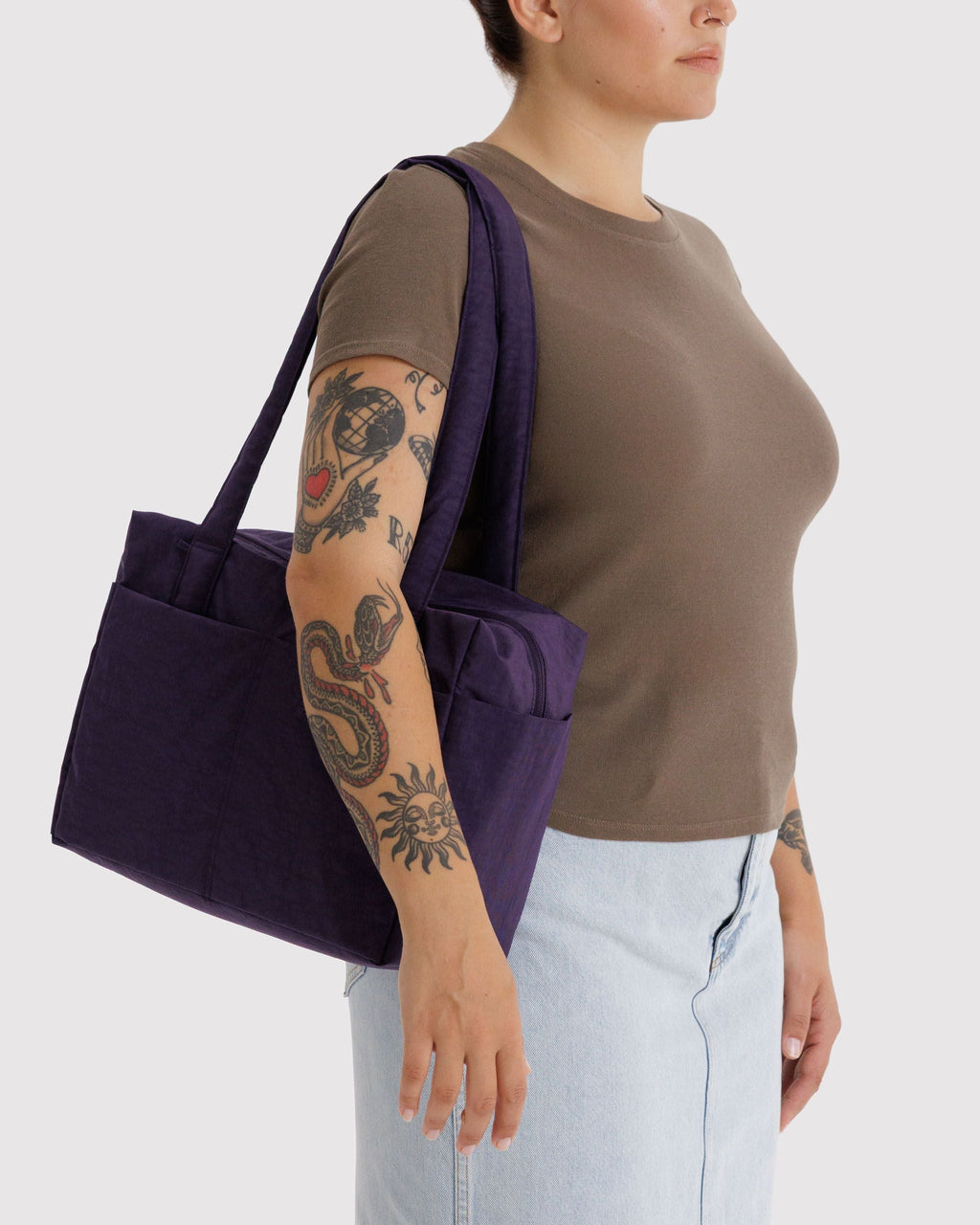 Everyday Cloud Bag in Fig for Spacious Casual Carry