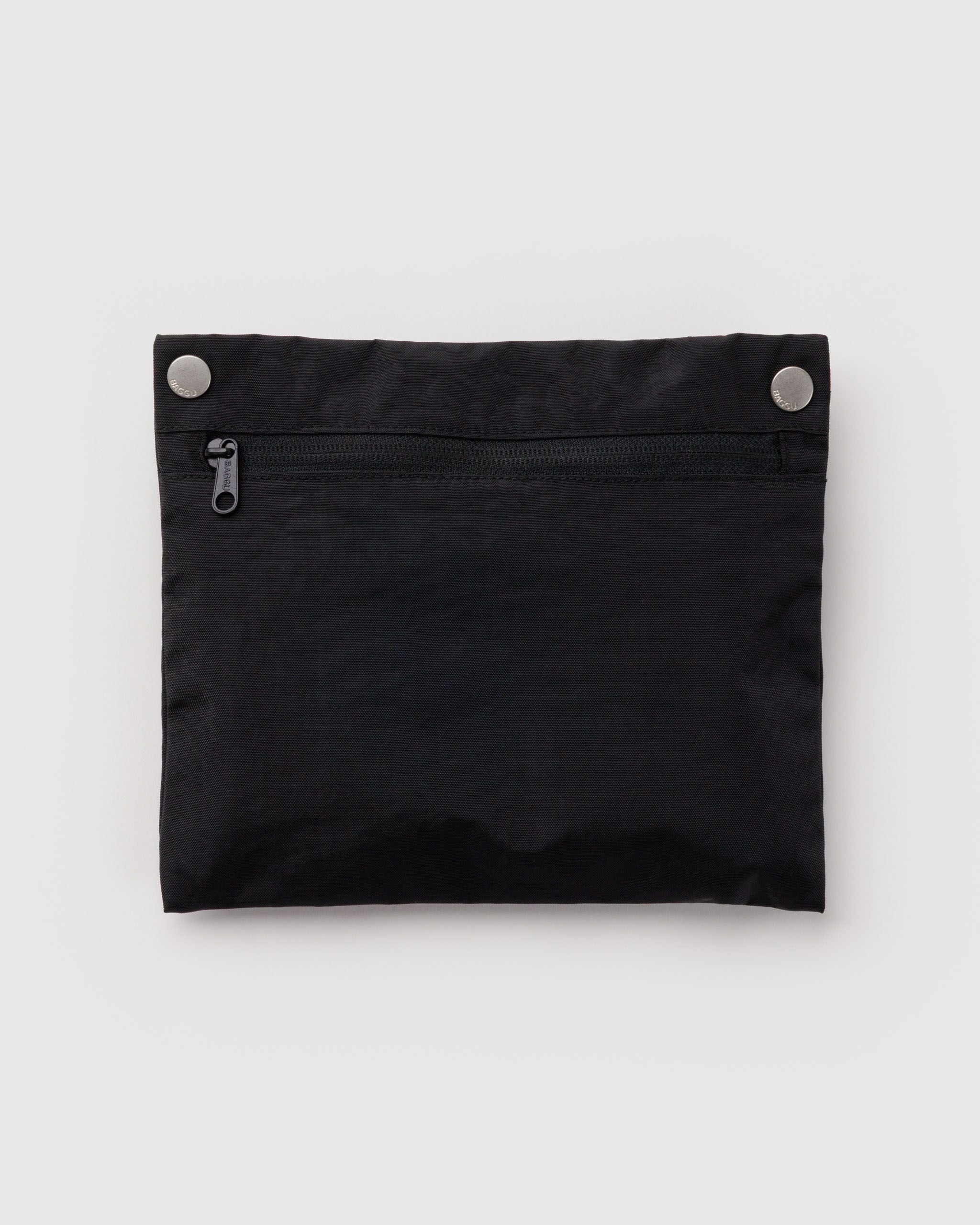 Cloud Bag in Black for Spacious Casual Carry