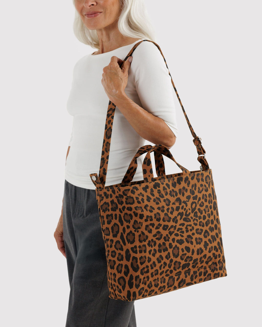 Horizontal Zip Duck Bag in Leopard for Spacious Casual Carry