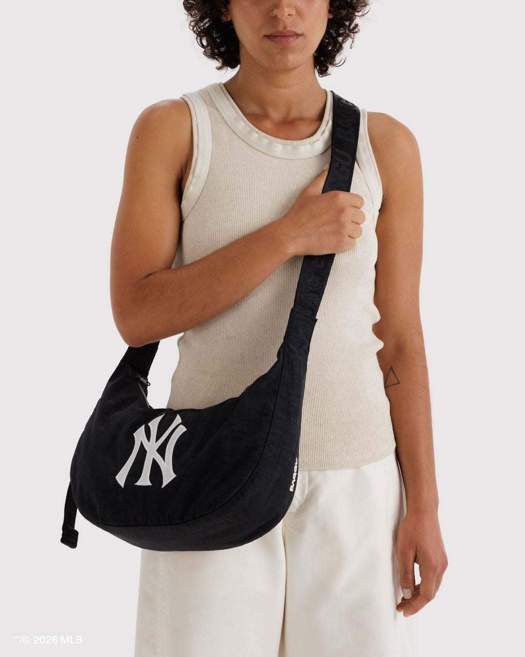 Medium Nylon Crescent Bag in New York YankeesTM - Practical Use