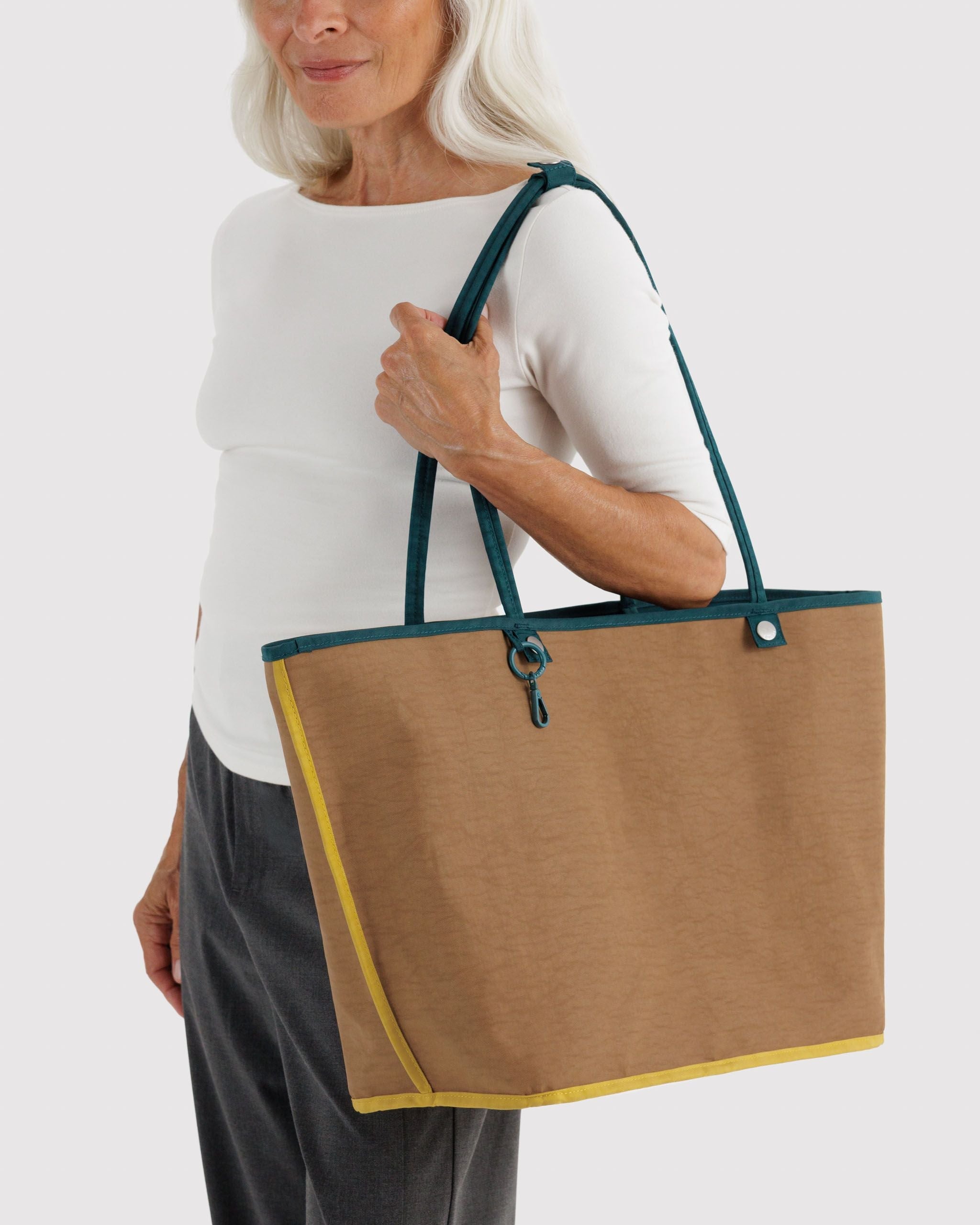 Large Nylon Reversible Tote in Deep Sea Mix for Spacious Casual Carry