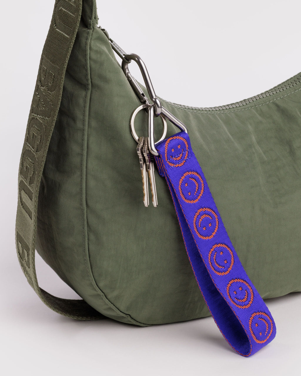 Logo Keychain in Lapis Happy for Fun Personal Accent