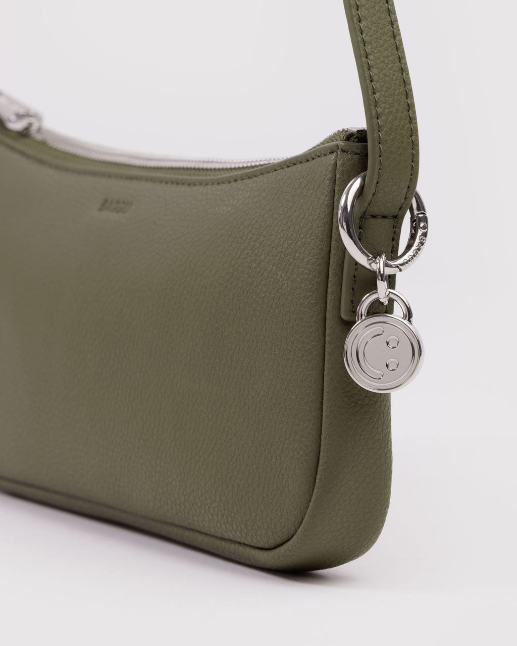 Recycled Leather Pochette in Loden for Comfortable Crossbody Style