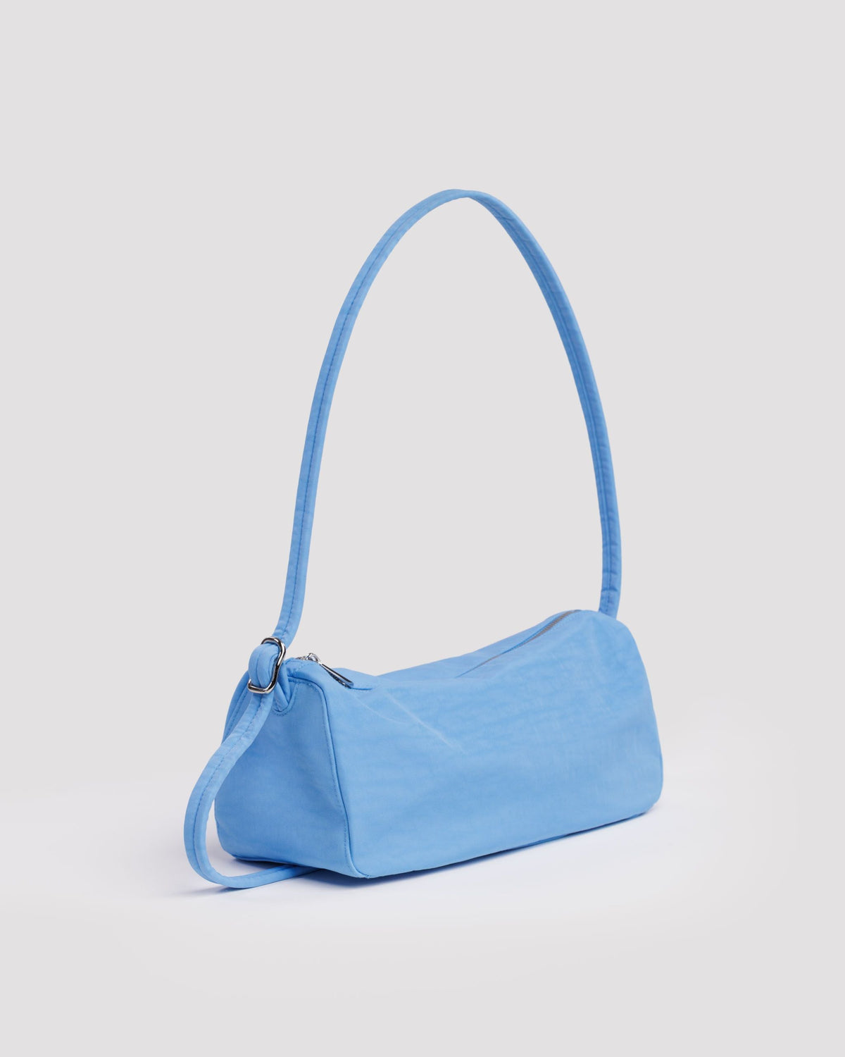 Nylon Loaf Bag in Piscine for Comfortable Crossbody Style