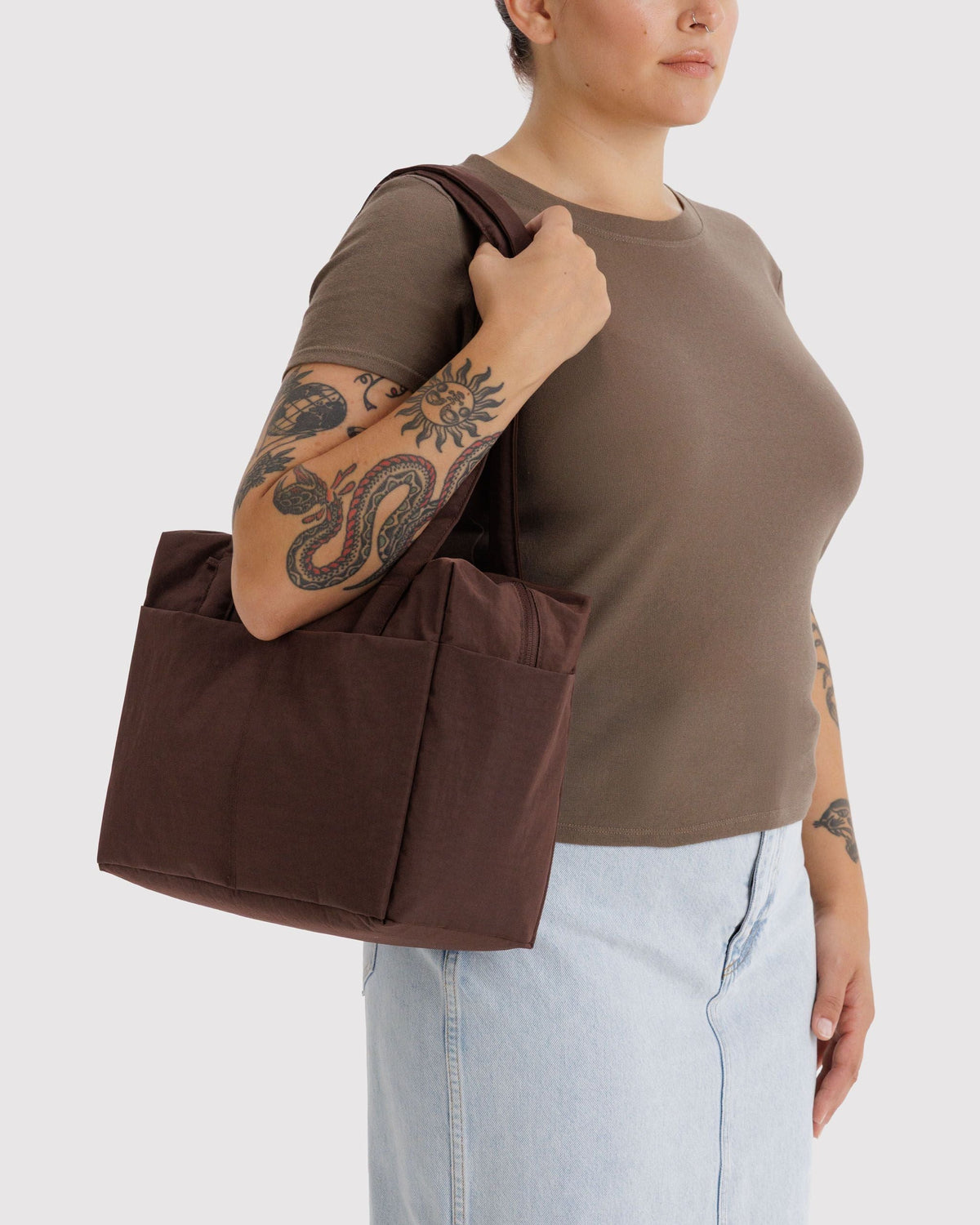 Everyday Cloud Bag in Coffee for Spacious Casual Carry