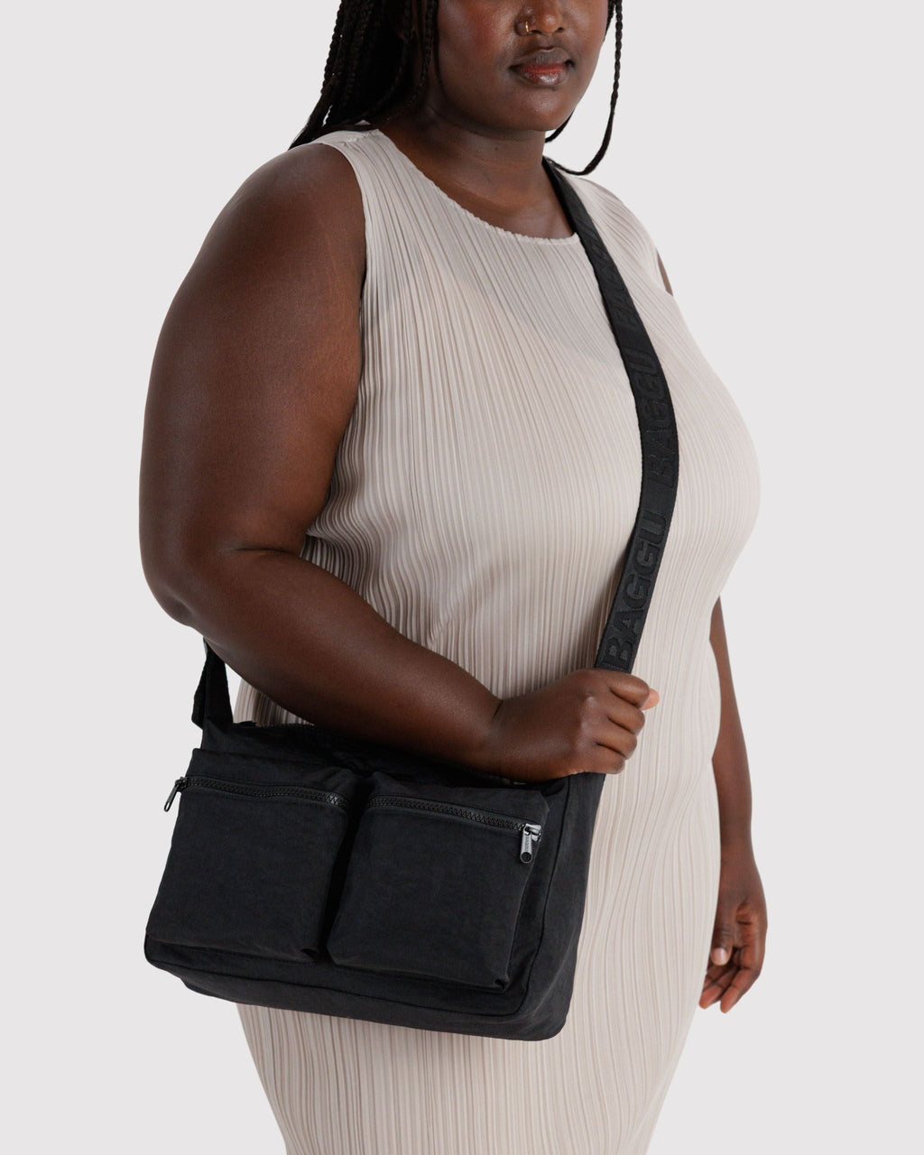 Medium Cargo Crossbody in Black for Comfortable Crossbody Style
