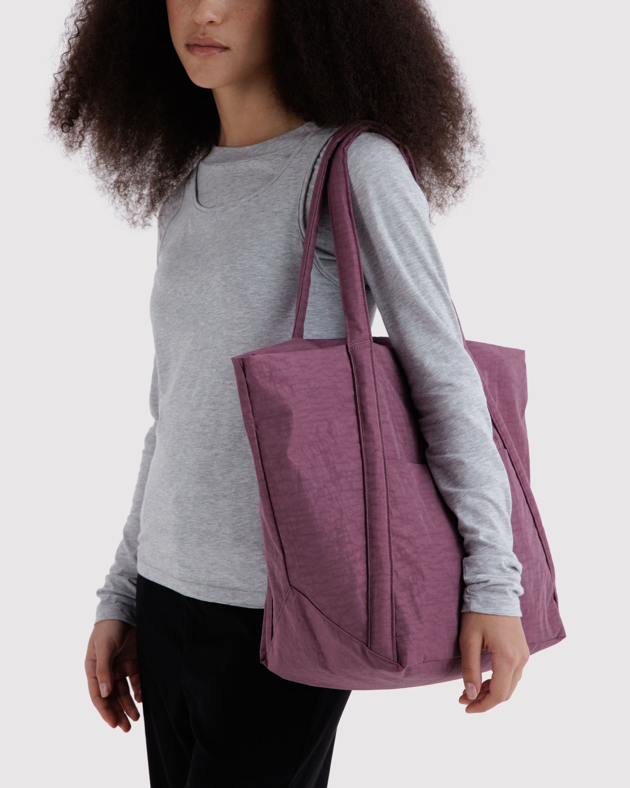 Cloud Bag in Wild Plum for Spacious Casual Carry