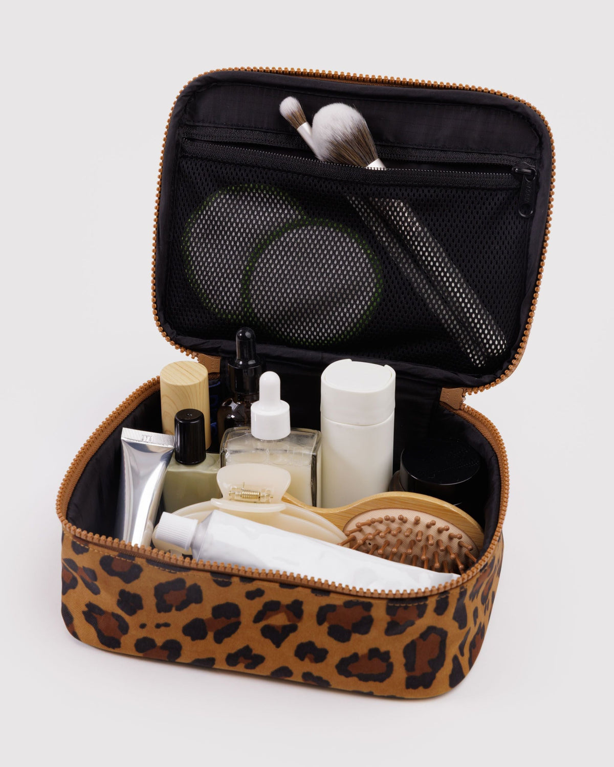 Small Cosmetic Case in Leopard for Practical Everyday Organizer