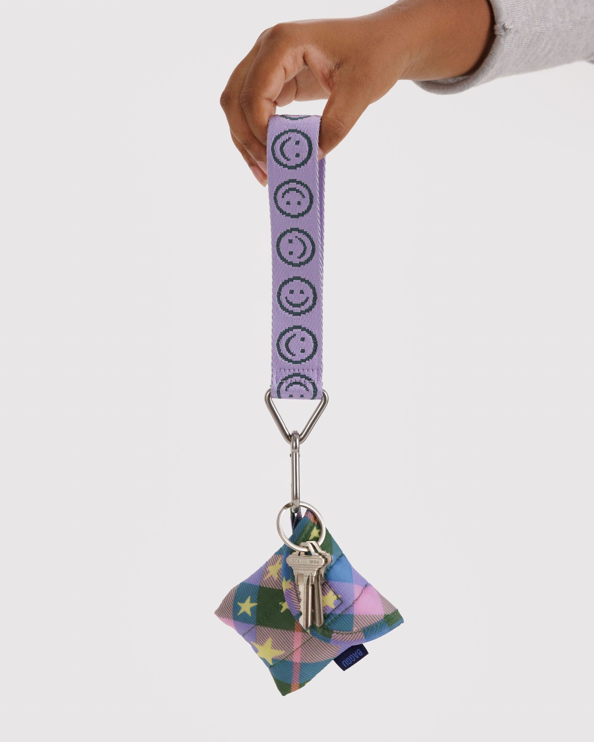 Logo Keychain in Lilac Happy for Fun Personal Accent