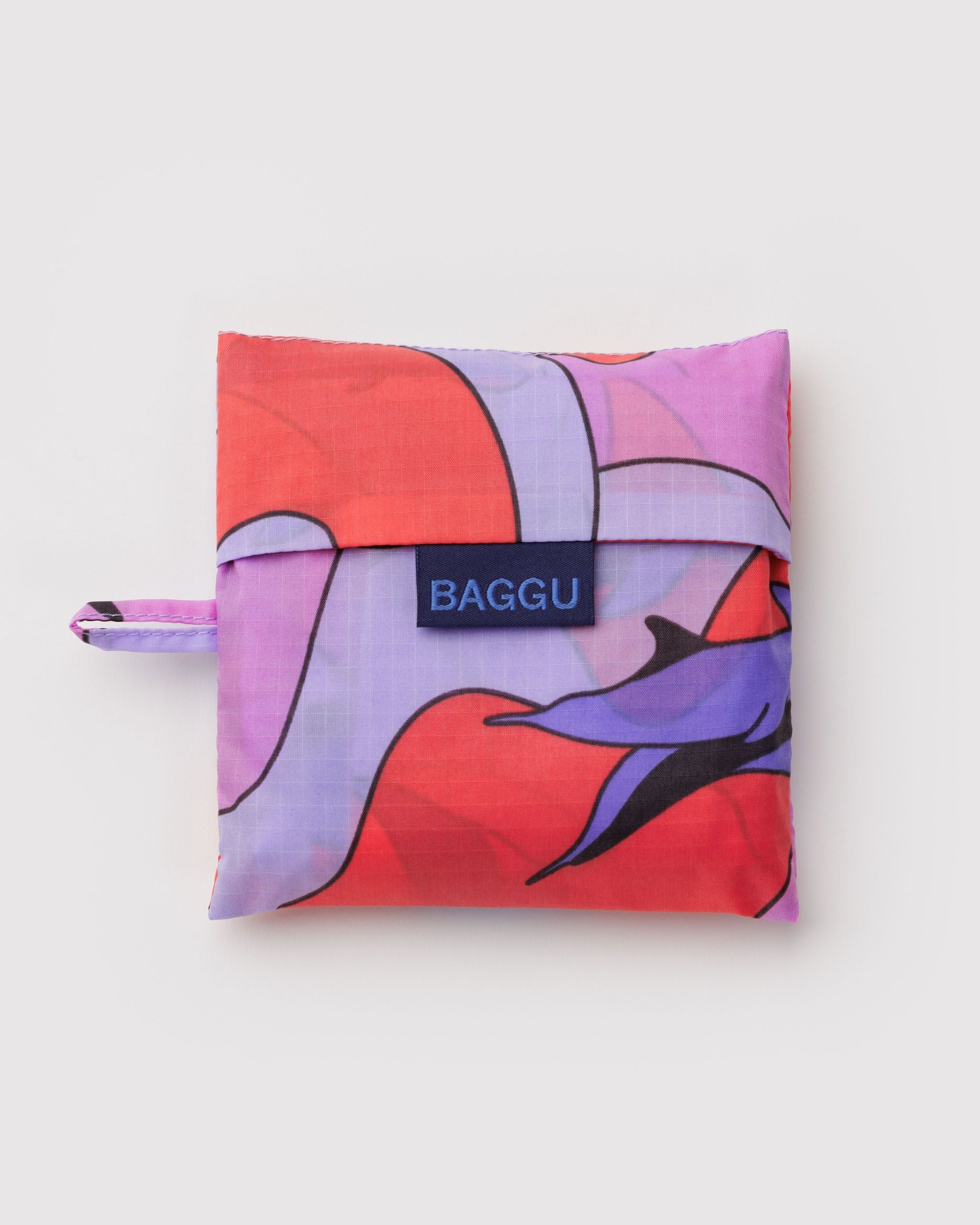 Standard Baggu in Dolphins for Colorful Daily Shopping