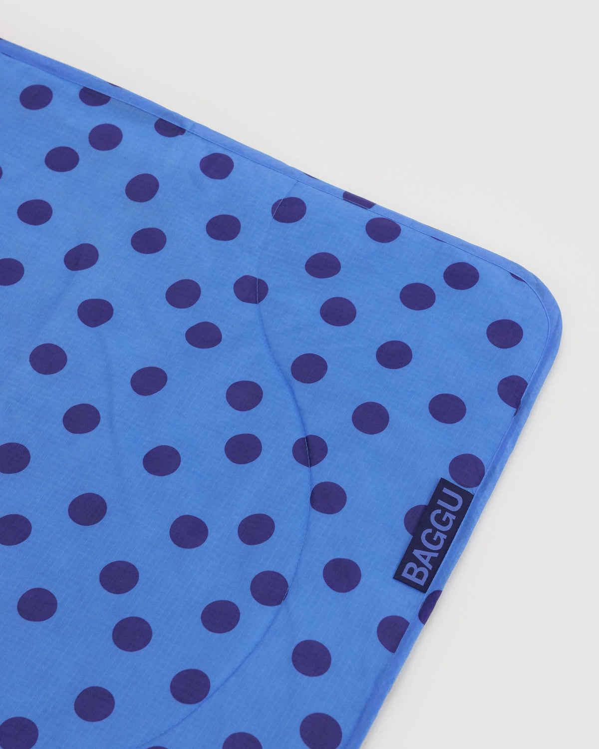 Puffy Picnic Blanket in Blue Polka Dot for Easy Picnic Essential