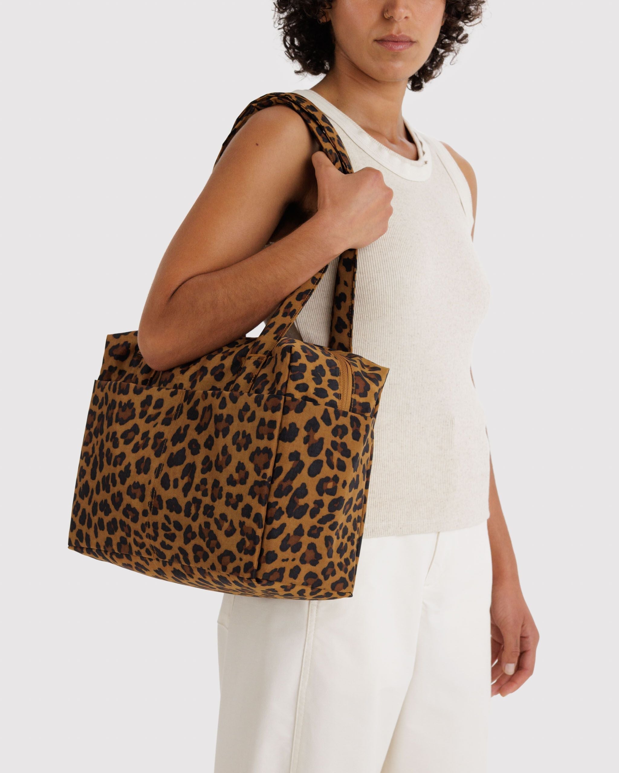 Everyday Cloud Bag in Leopard for Spacious Casual Carry