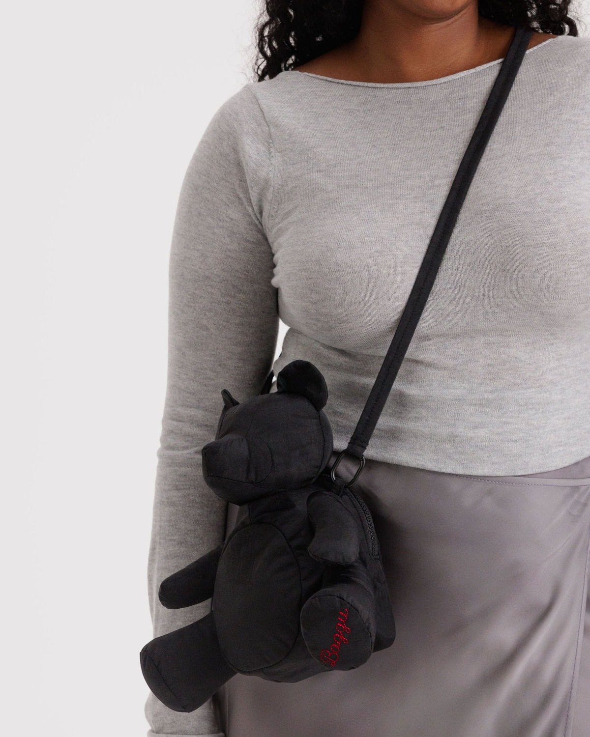 Bear Baggu in Black for Comfortable Crossbody Style