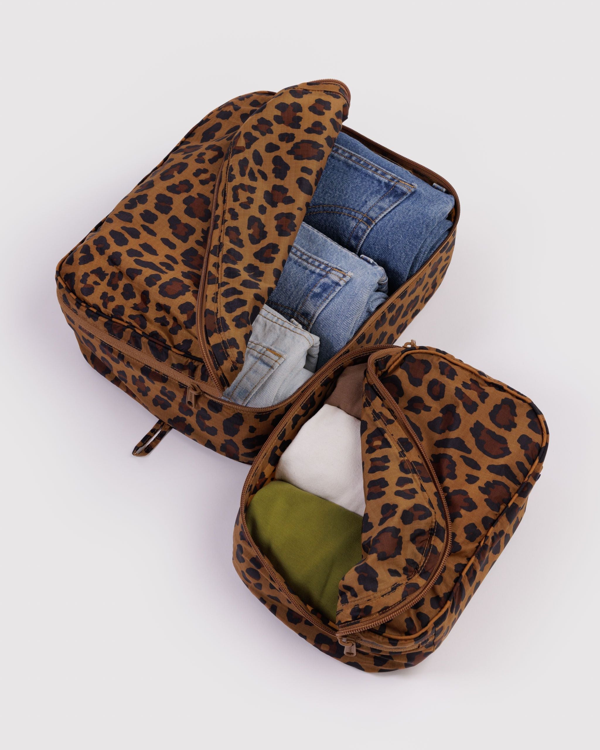 Packing Cube Set in Leopard for Practical Everyday Organizer
