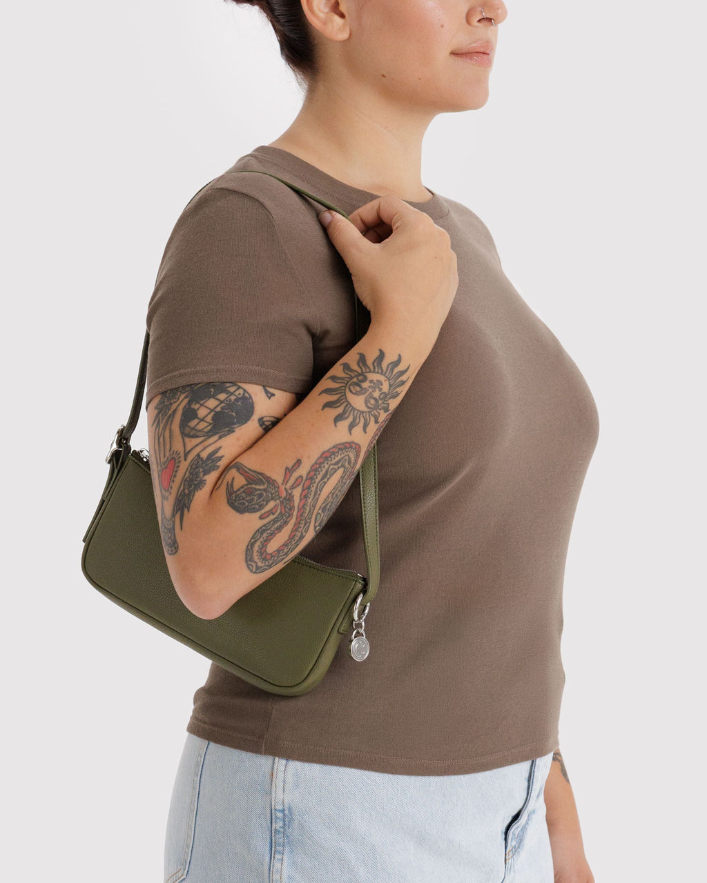 Recycled Leather Pochette in Loden for Comfortable Crossbody Style