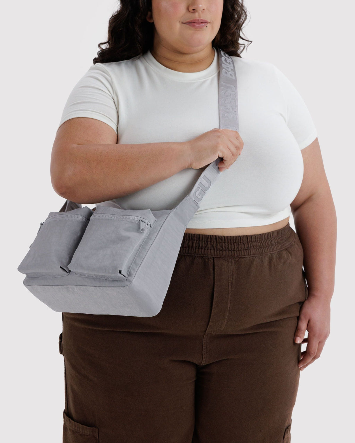 Medium Cargo Crossbody in Fog for Comfortable Crossbody Style