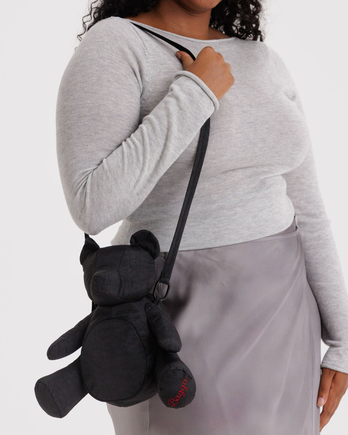 Bear Baggu in Black for Comfortable Crossbody Style
