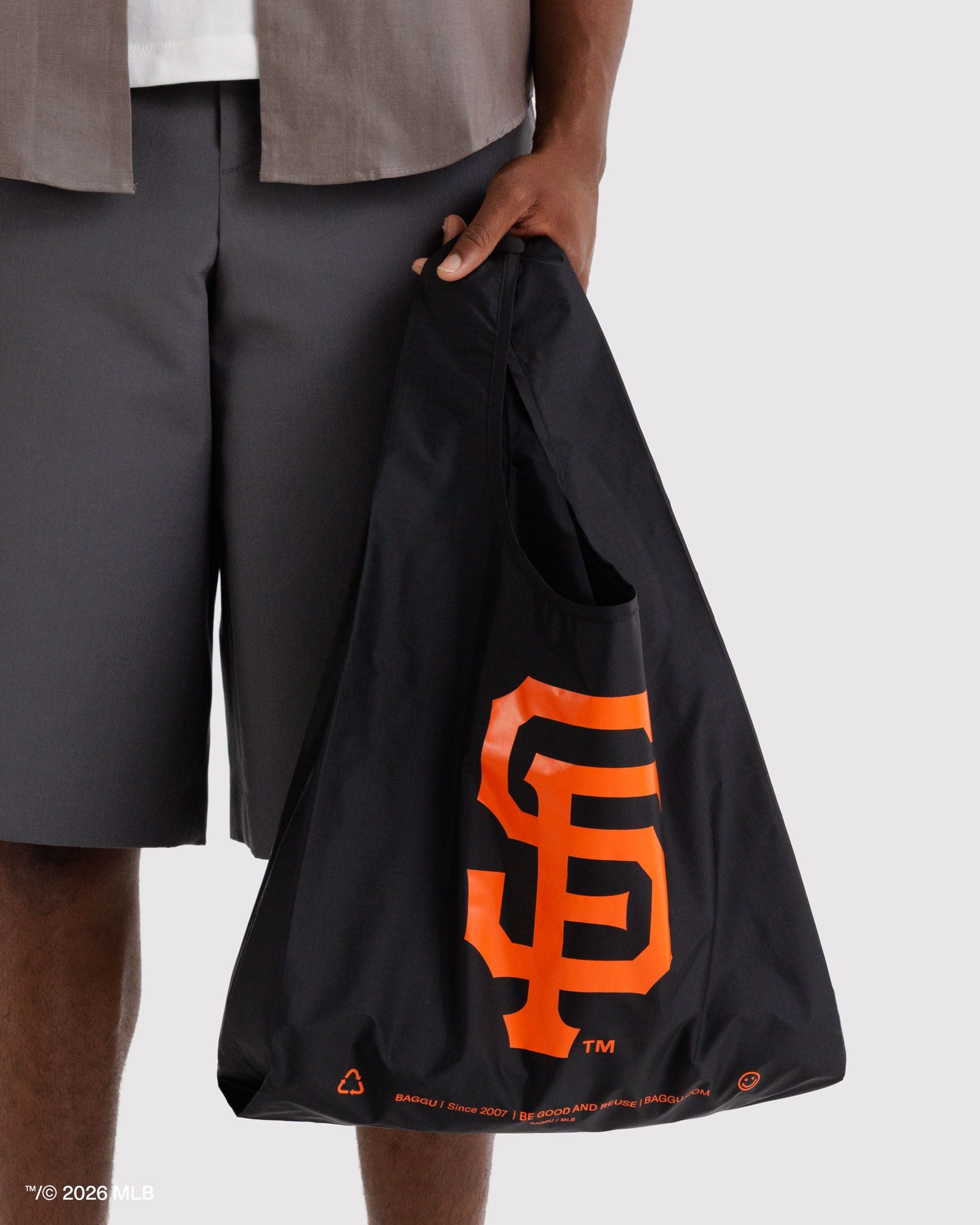 Standard Baggu in San Francisco GiantsTM for Colorful Daily Shopping