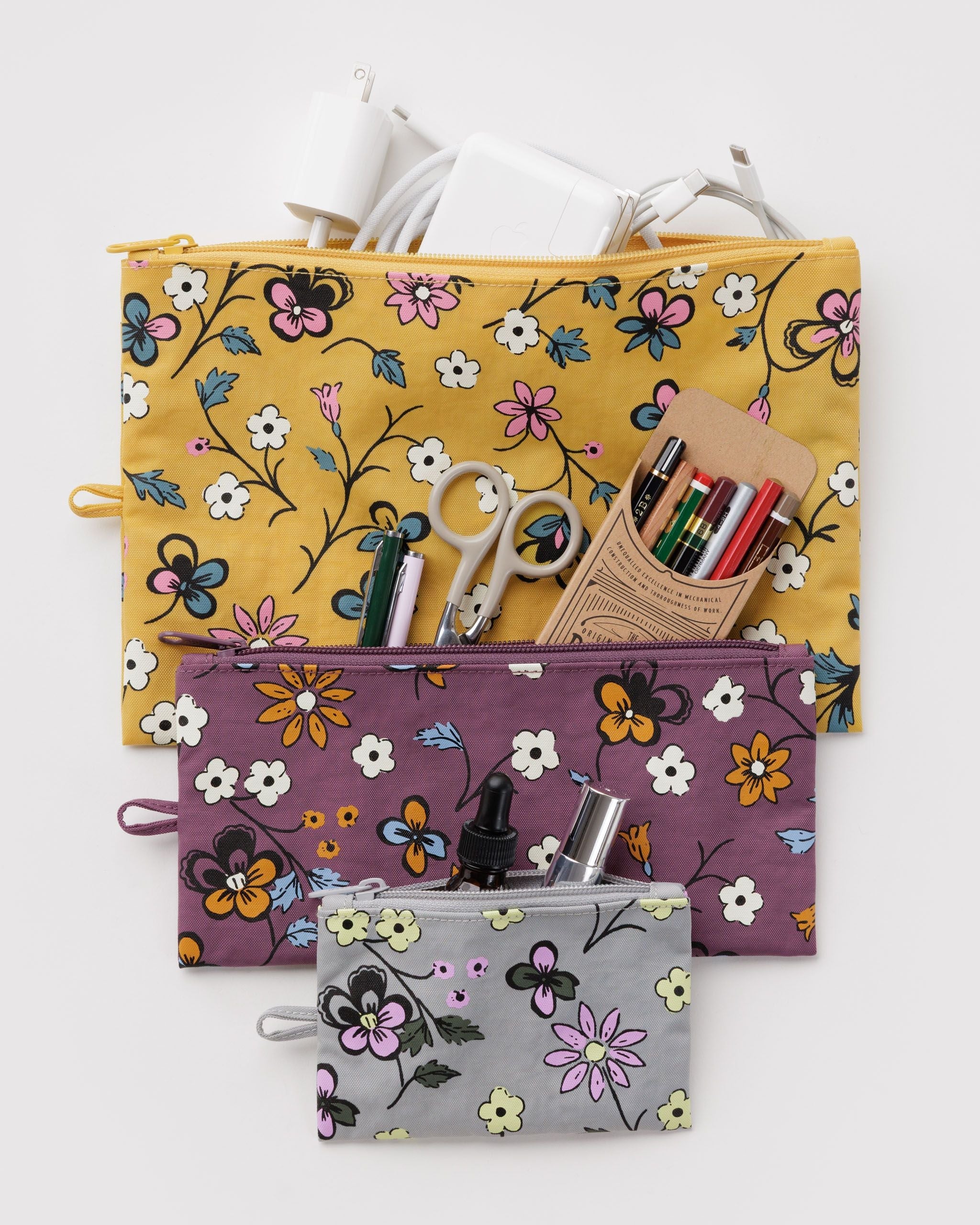Flat Pouch Set in Wildwood Mix for Practical Everyday Organizer