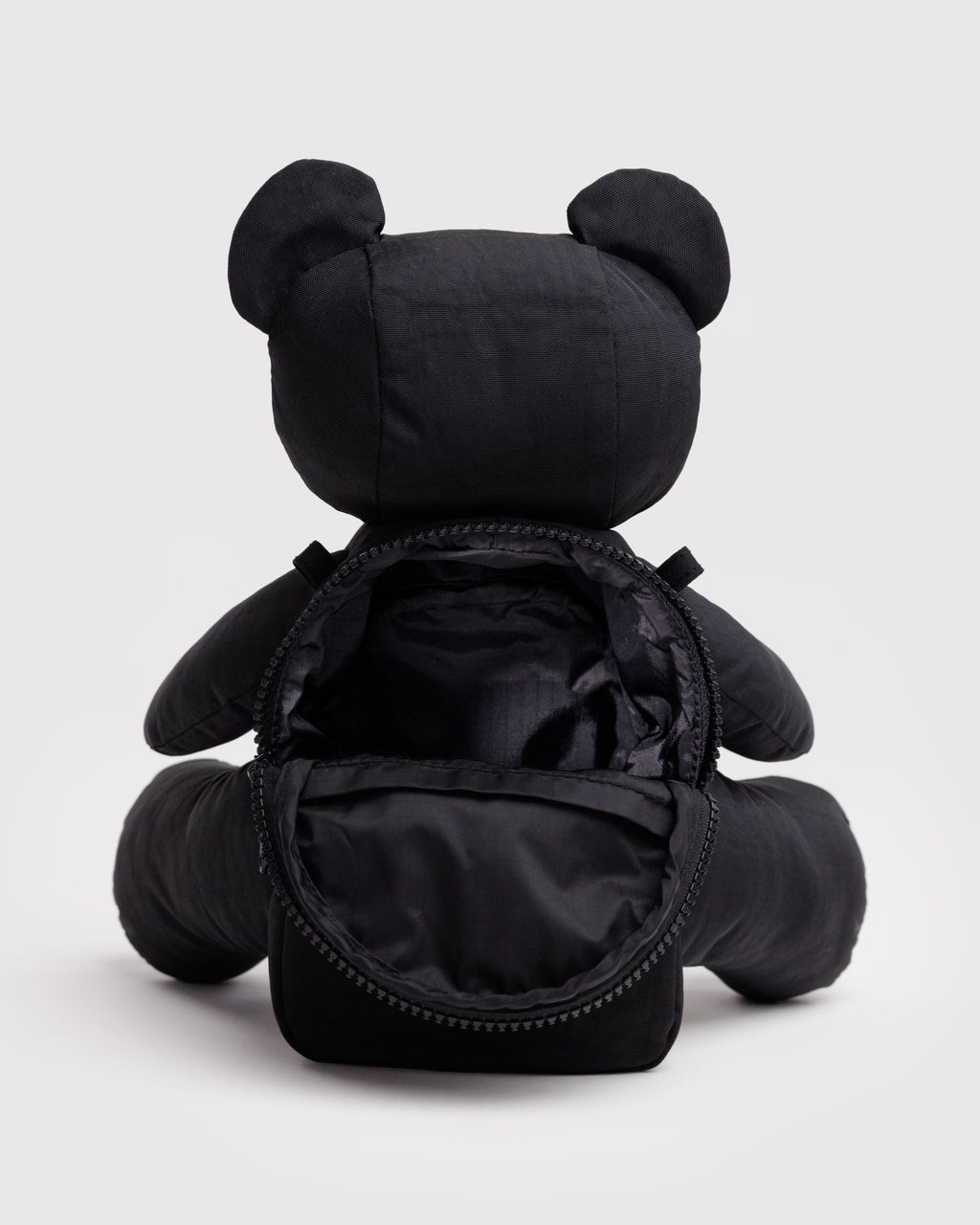 Bear Baggu in Black for Comfortable Crossbody Style