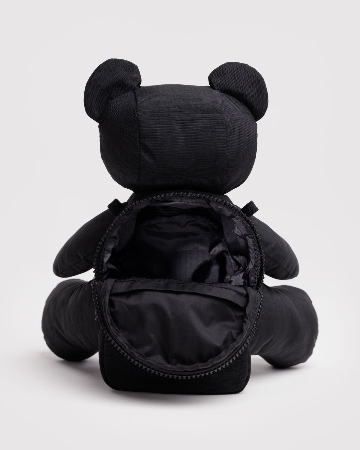 Bear Baggu in Black for Comfortable Crossbody Style