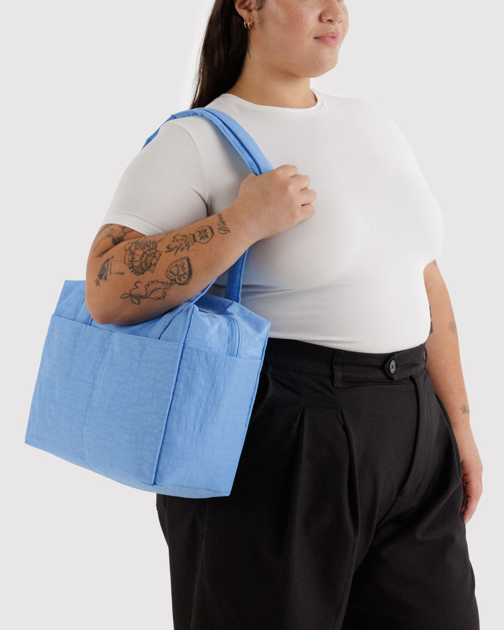 Everyday Cloud Bag in Piscine for Spacious Casual Carry